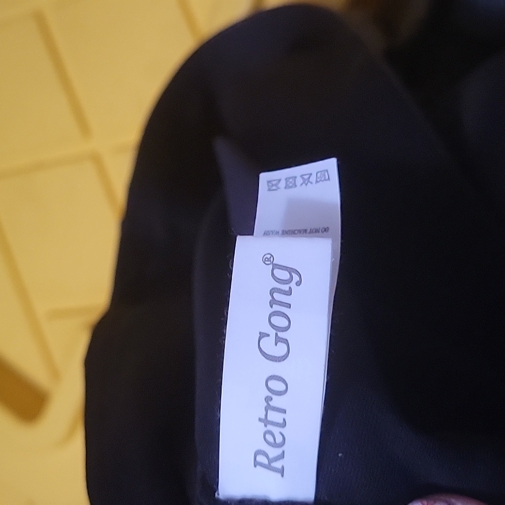 Retro Gong Shiny Leggings - Picture 3 of 7